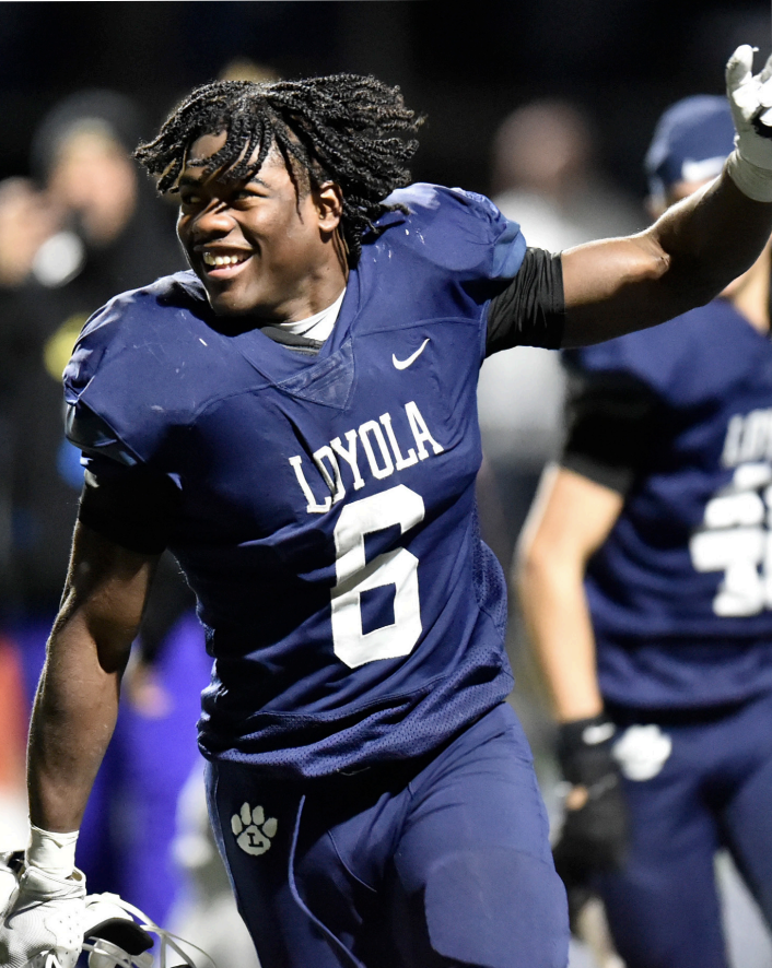 SEAN MORRIS ‘26 CELEBRATES after his walkoff touchdown